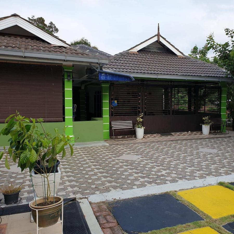 Villa Inapdesa Teratak Bonda, Sepri REMBAU Exterior foto