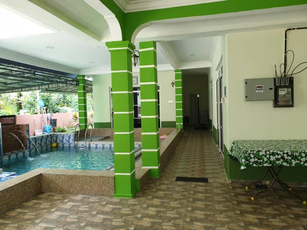 Villa Inapdesa Teratak Bonda, Sepri REMBAU Exterior foto